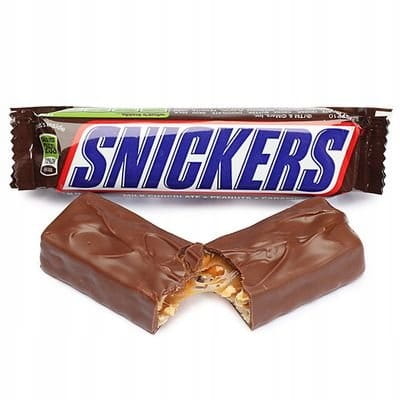 Przejdź do produktu Baton Snickers z Nadzieniem Karmelem i Orzechami Ziemnymi Nugat 50 g Mars